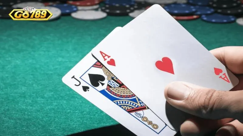 Hướng dẫn luật chơi Blackjack cơ bản cho người mới tại GO789
